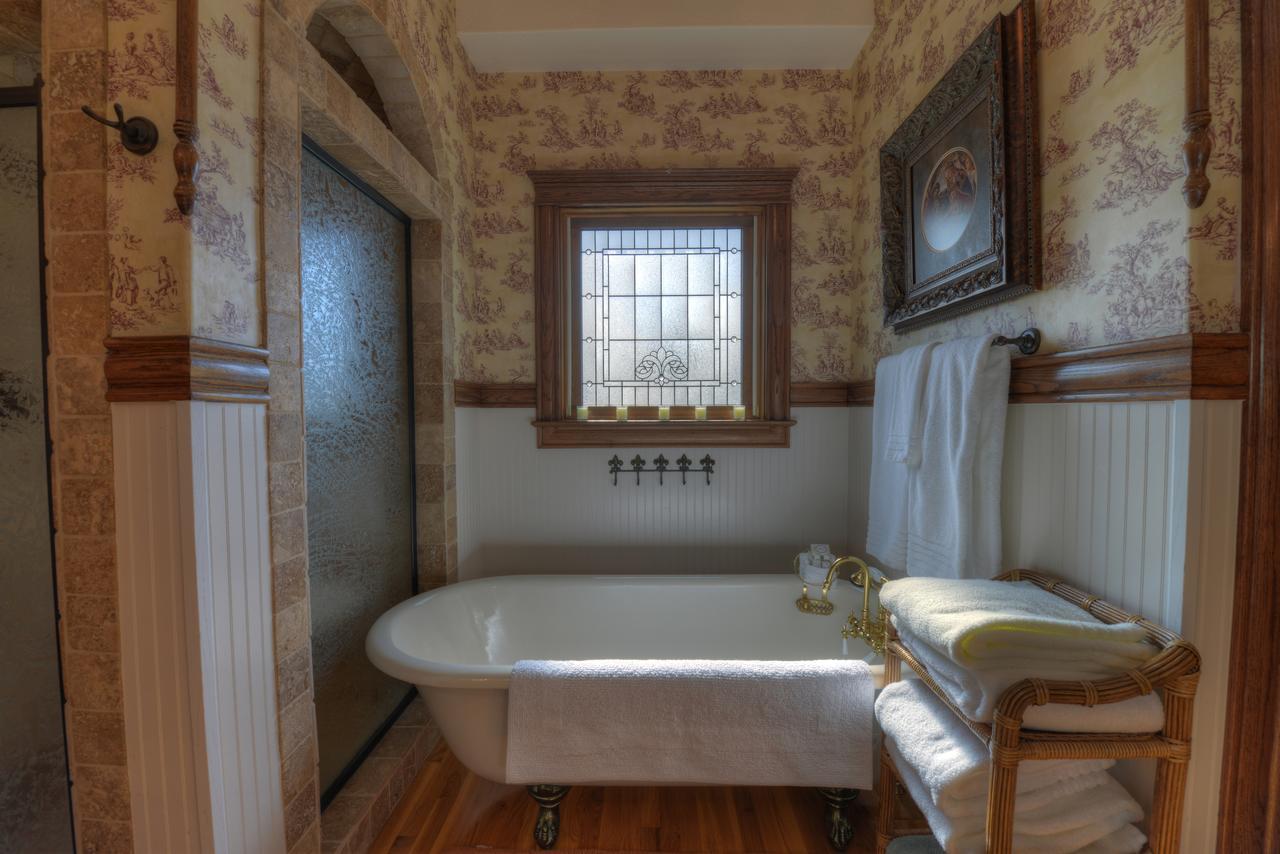 The Victoria Bed & Breakfast เบนตันวิลล์ ภายนอก รูปภาพ