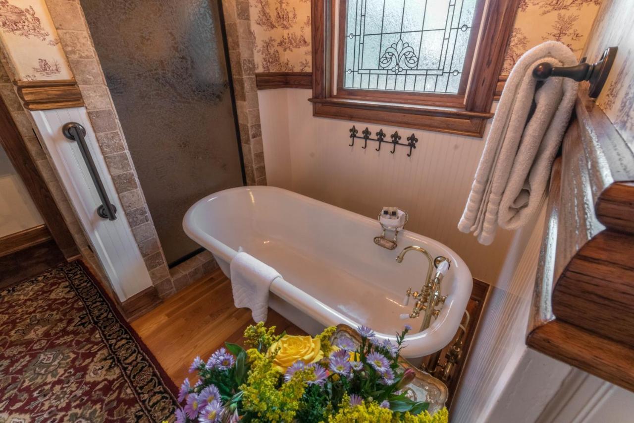 The Victoria Bed & Breakfast เบนตันวิลล์ ภายนอก รูปภาพ